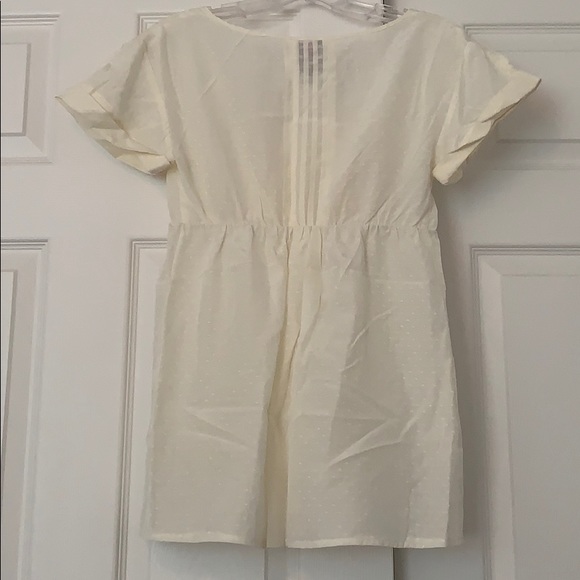 Cream Blouse with Lace Detailing NWT - Picture 2 of 4